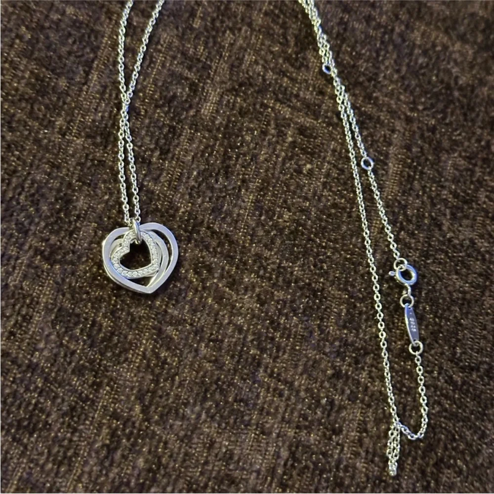Elegant Sterling Silver Heart Pendant Necklace Cubic‎ zarconia